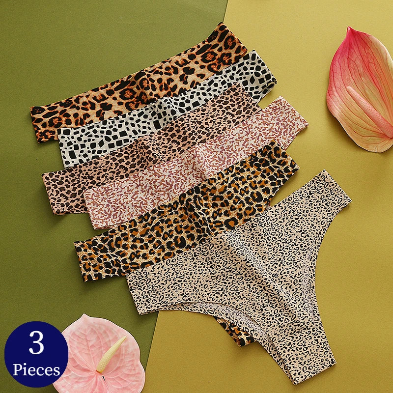 3 PEÇAS - Calcinha T-Back com Estampa de Leopardo - Elegância e Conforto